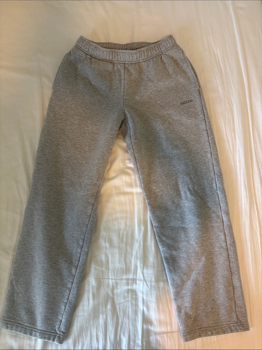 Aritzia Gray Wide Legged Sweatpants